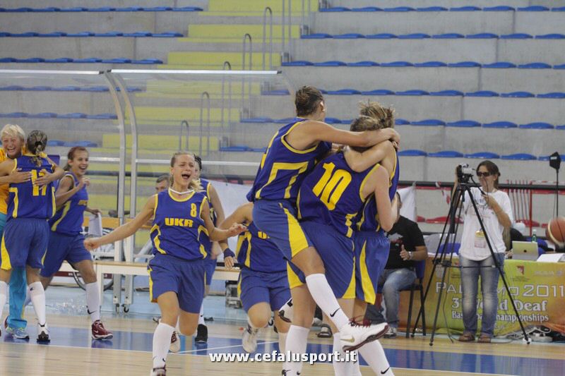 110924 basket 239_tn.jpg